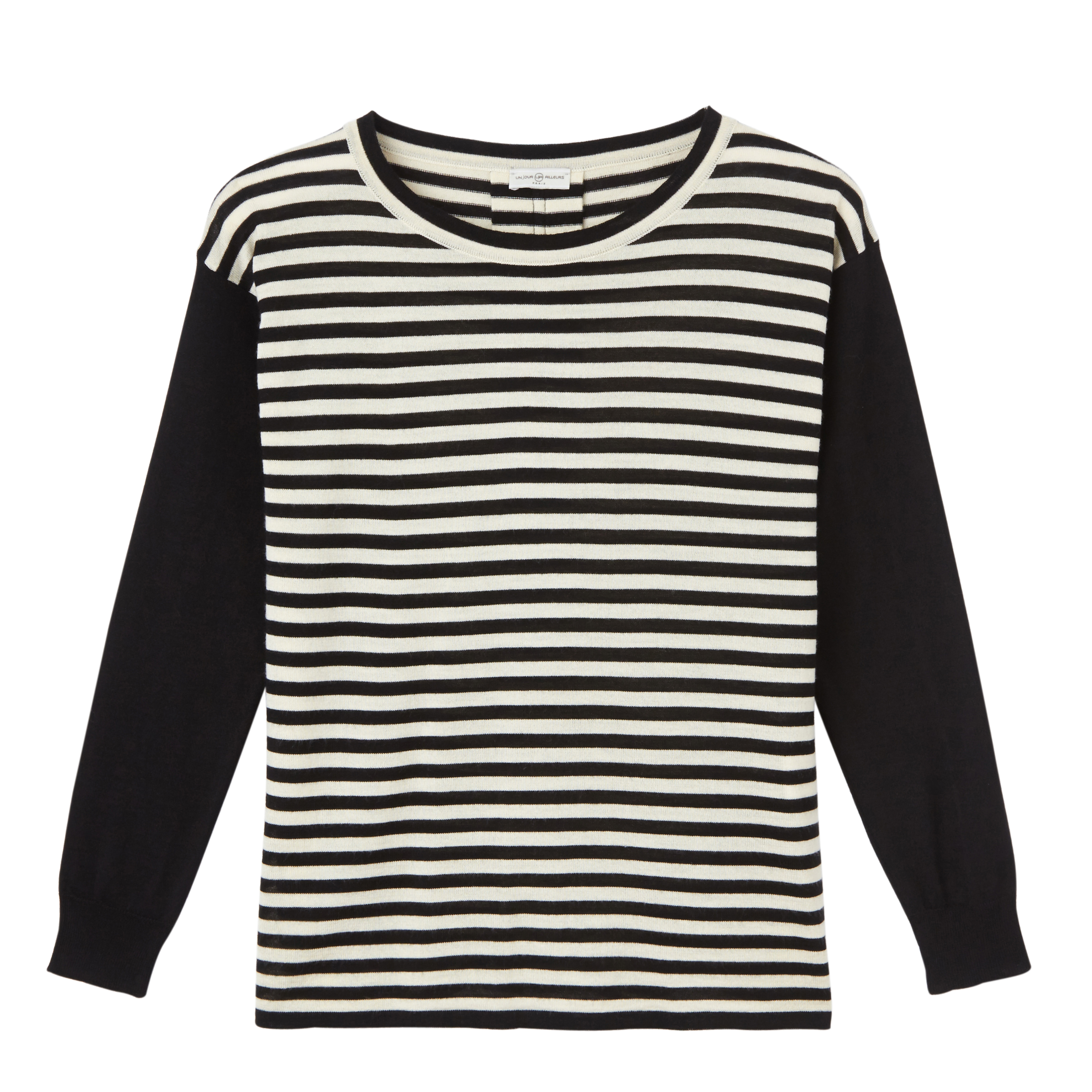 Pull-detail-dos-Noir-R63102NO_photo